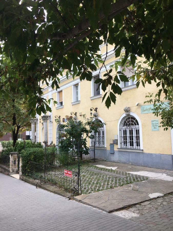 Romantic Studio In Budapest 12Th District Close To Mom Park Apartment ภายนอก รูปภาพ
